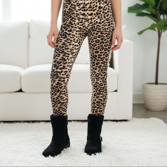 S NEW Girls Cheetah Leopard Leggings, Buttery Soft Kids Yoga Pants - Picture 1 of 4